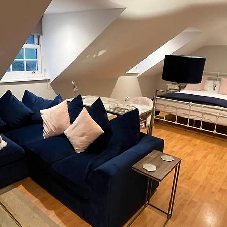 The Pheasantry - Guest House In Beautiful Rural Location Aldermaston Εξωτερικό φωτογραφία