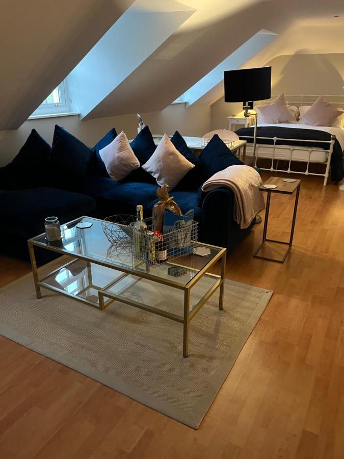 The Pheasantry - Guest House In Beautiful Rural Location Aldermaston Εξωτερικό φωτογραφία